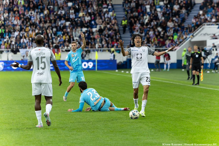 Ничья и второе место в РПЛ: как «Балтика» и «Зенит» сыграли в Калининграде (фото)
