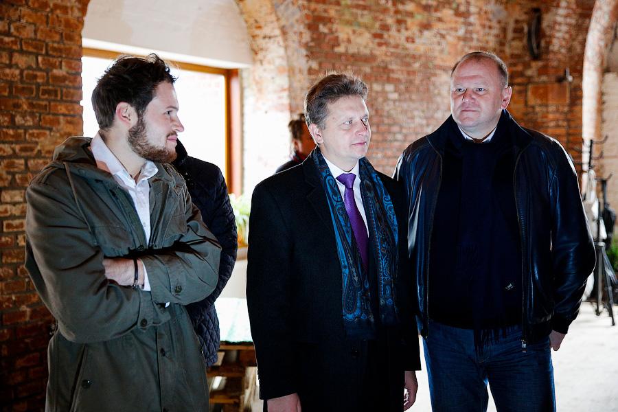 Посадить дерево и открыть трассу: как губернатор добрые дела делал