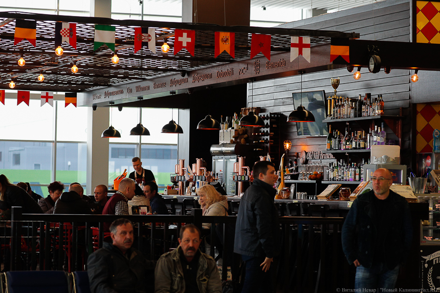 Алиханов анонсировал смягчение ограничений для общепита