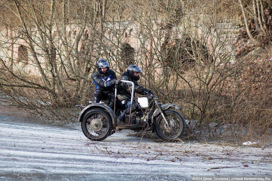 День грязного пингвина: в Калининграде прошел зимний мотокросс