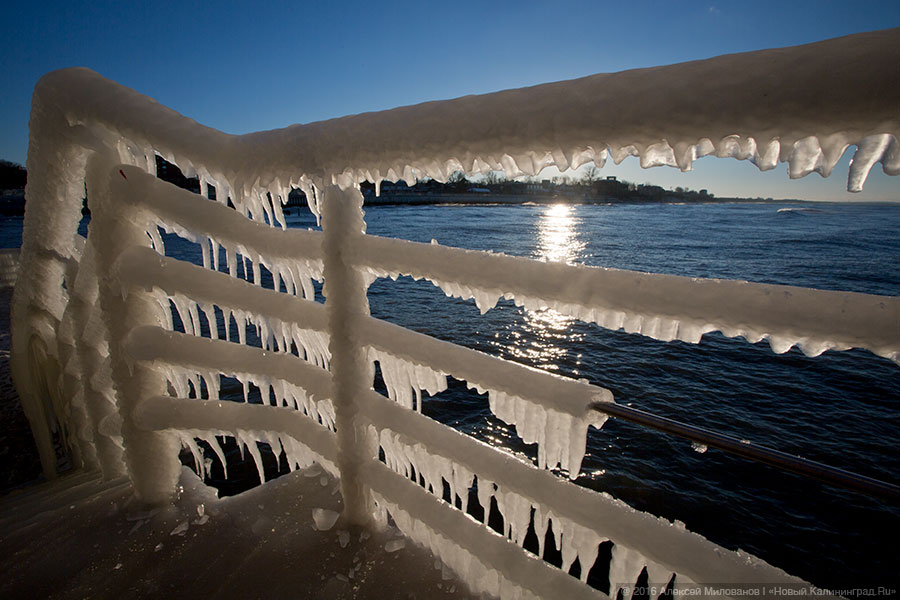 Сцены у моря: как выглядит променад в Зеленоградске после шторма