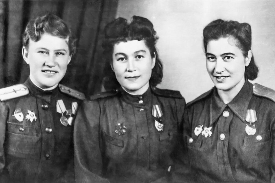 Девушки-краснофлотцы 1943 г. Изображение: телеграм-канал КОИХМ