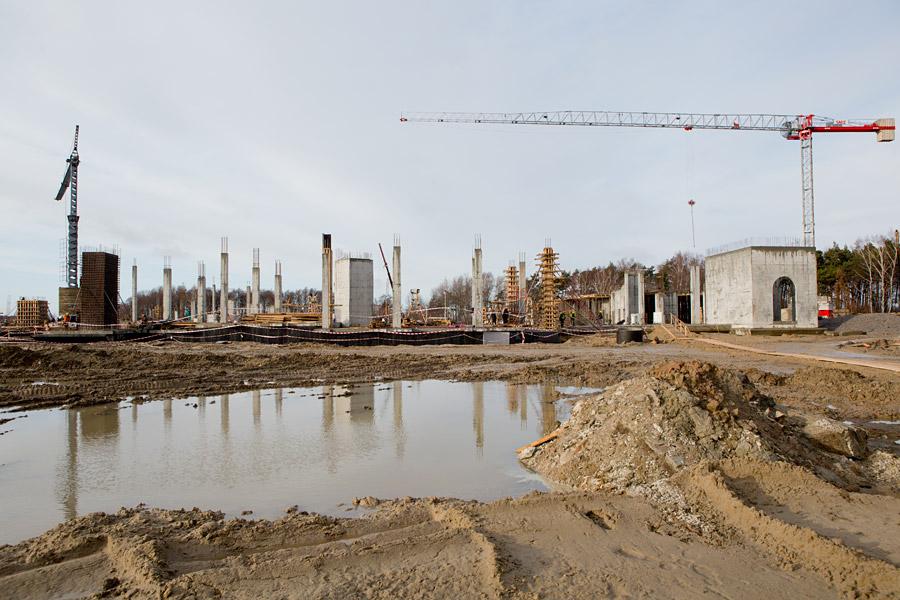 Игорные реки, эстрадные берега: как Николай Цуканов смотрел из лужи в будущее