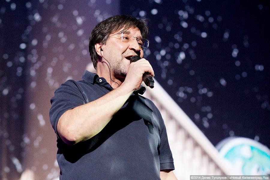 «Не стреляй!»: Юрий Шевчук пел на сцене «Янтарного» почти 3 часа