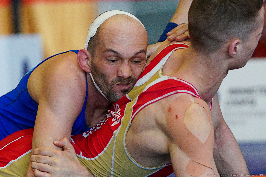 Крючки, узлы, обвивы: в Калининграде проходит чемпионат России по борьбе спорта глухих