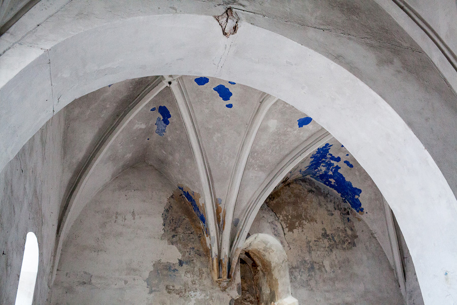 «У нас здесь не Алькатрас»: как сегодня выглядит замок Тапиау и что ждёт бывшую тюрьму (фото)