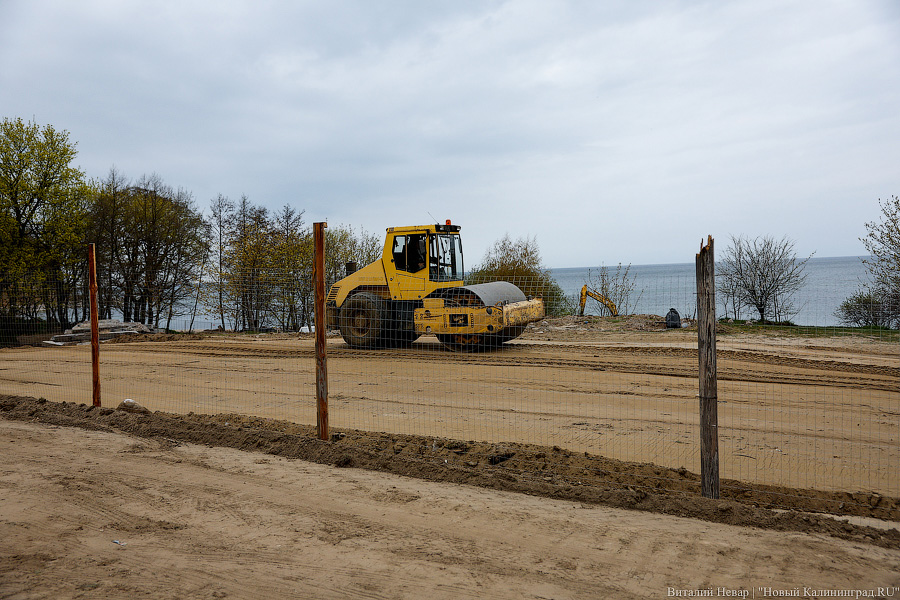 Пляж огородили: что происходит в Филинской бухте после начала стройки (фото) (исправлено)
