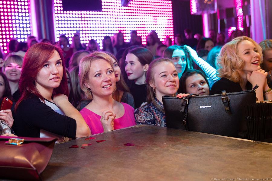 Кусочек любви: в клубе «Платинум» выступила группа «Пицца»