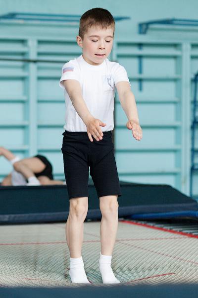 «Прыжки в высоту»: фоторепортаж с соревнований юных батутистов