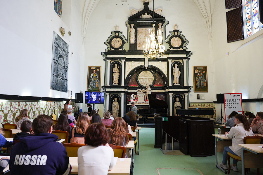 Тотальный собор: как калининградцы проверяли знание русского языка (фото)