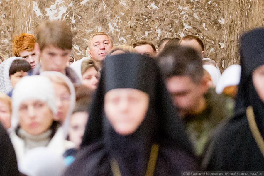 Юбилей мэра и зло одержимости: о чем патриарх Кирилл молился в Калининграде