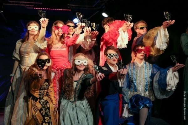 Что нам готовит театральный март