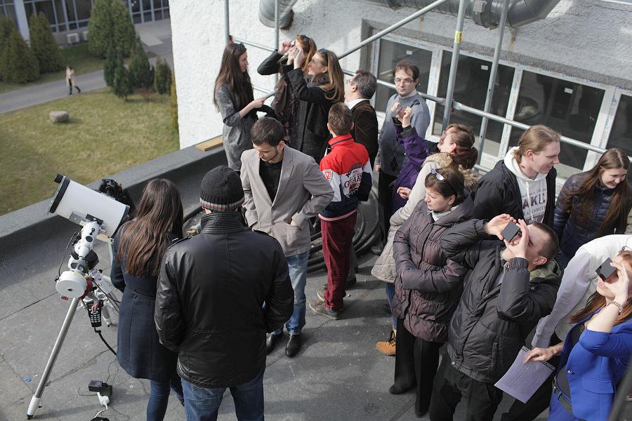 Облачно, с прояснениями: как прошло солнечное затмение в Калининграде (фото)