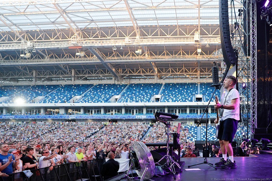 Ехай [очень далеко]: как «Ленинград» вернул жизнь на калининградский стадион