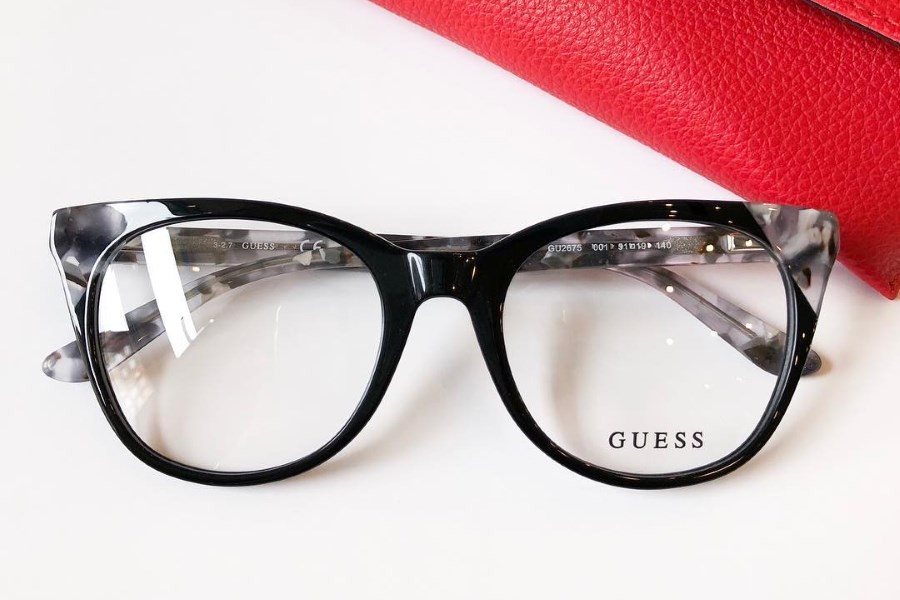 Скидка 19%  на очки и оправы в сети салонов «Оптика-Экспресс»