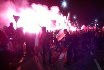В Варшаве польские националисты атаковали посольство России