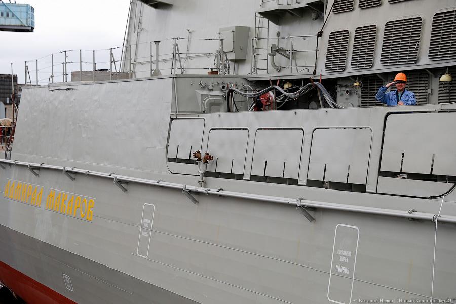 Исполин на колёсах: в Калининграде спустили на воду фрегат «Адмирал Макаров»