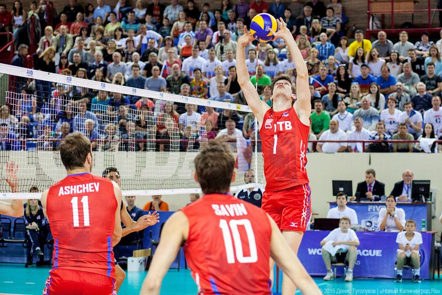 В девятый раз подряд: мужская сборная России по волейболу уступила США (фото)