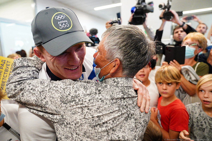 «Калининград приветствует победителя»: как Мусу Евлоева встречали в «Храброво» (фото)