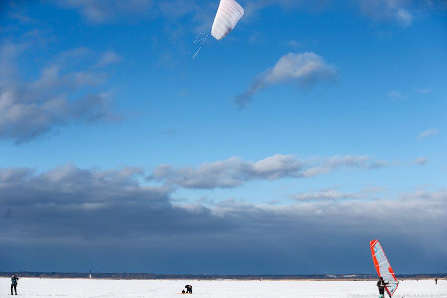 В погоне за ветром: как прошел зимний чемпионат по парусным видам спорта