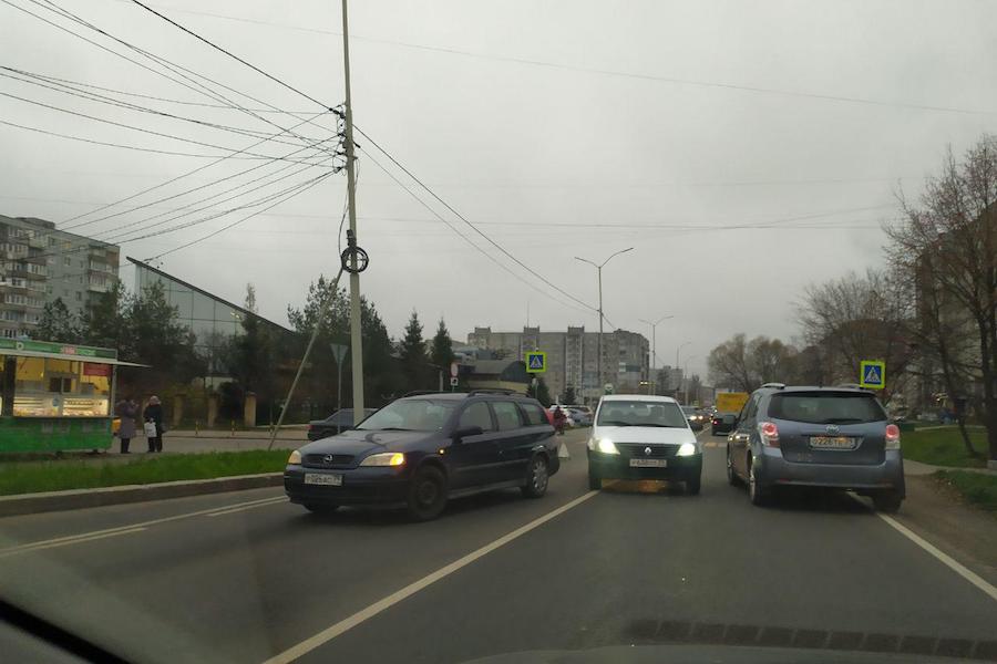 Из-за ДТП на Горького «встали» Гайдара и Островского (фото)