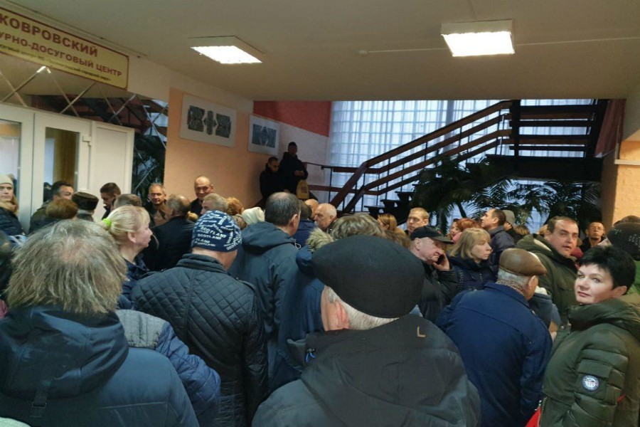 «На дороге коллапс»: в Зеленоградске сотни садоводов пришли на публичные слушания (фото)