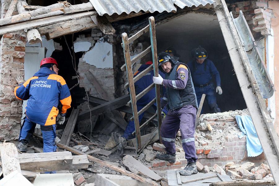 Остались руины: в Ладушкине произошел мощный взрыв в жилом доме (фото)