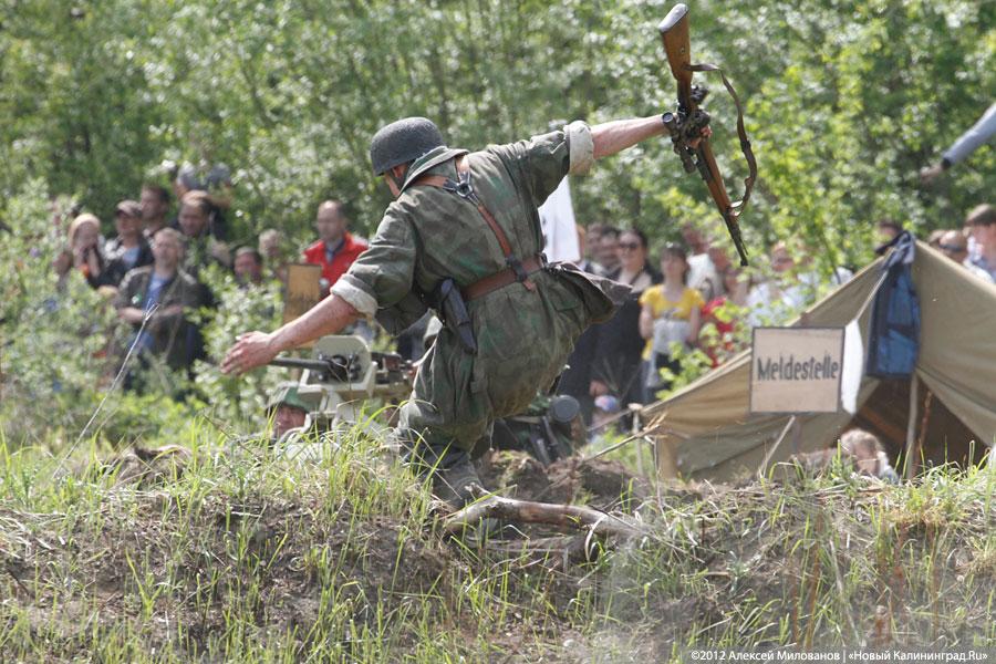 «Ещё одна победа»: фоторепортаж с реконструкции штурма форта №5