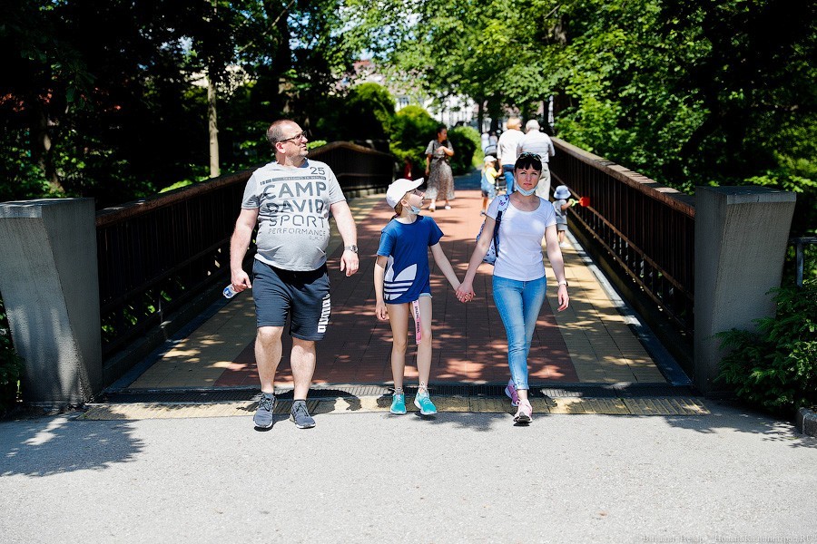 Дистанция в одного кенгуру: первый день работы Калининградского зоопарка (фото)