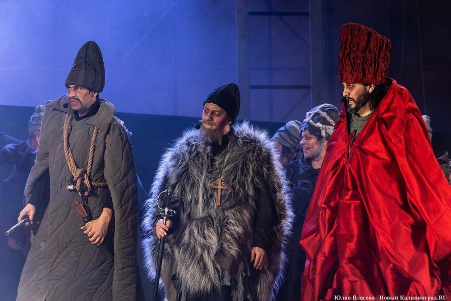 Два мира, две правды: в Музыкальном театре поставили мюзикл «Капитанская дочка» (фото)