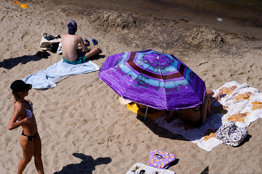 Тесные контакты: пляжи области в жаркие выходные были забиты туристами (фото)