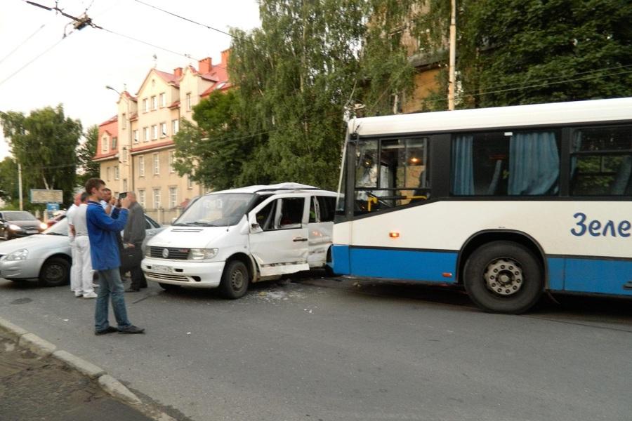 В Калининграде 4-летней девочке, попавшей в ДТП, ампутировали пальцы на ноге (+ фото)