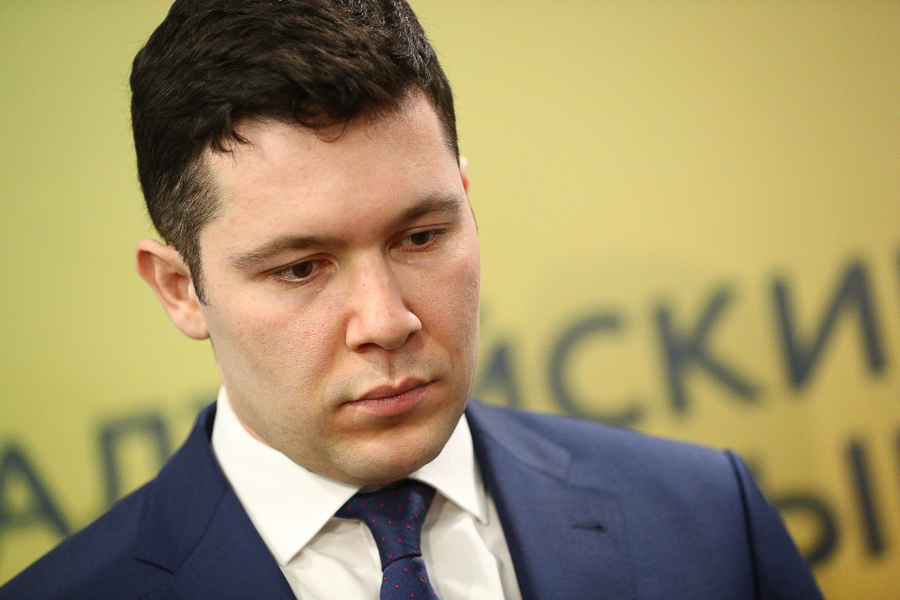 Алиханов о наличных деньгах в области: «Никаких проблем с этим нет»