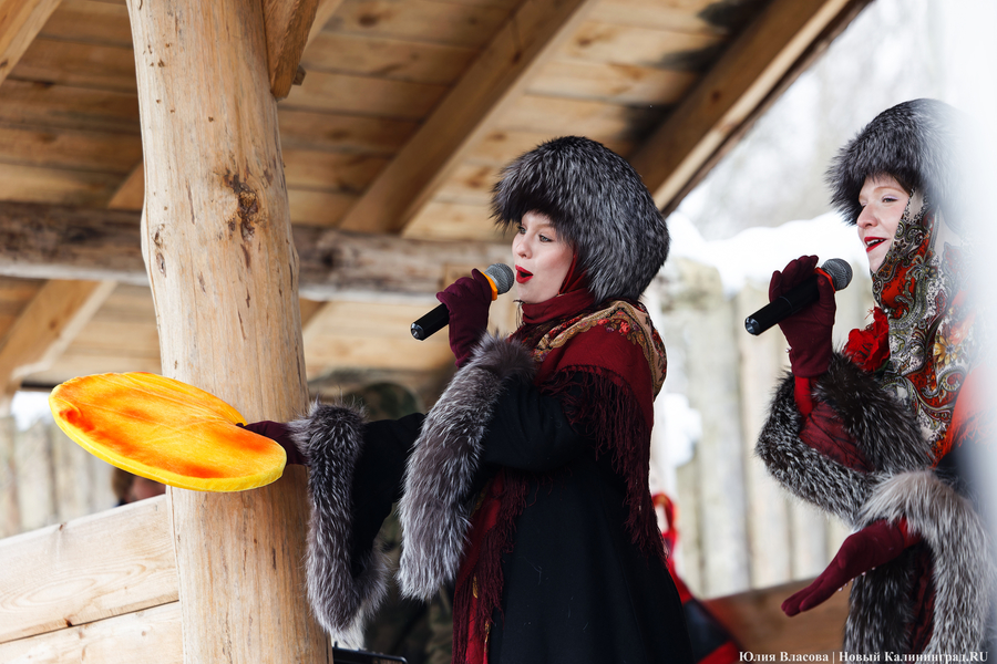 Блины, пляски и «самое большое» чучело: как отпраздновали Масленицу в «Каупе» (фото)