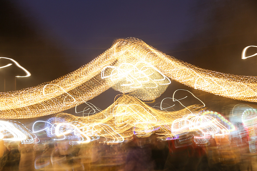 Гастрономическая шаурма и другие: на острове Канта открылась новогодняя ярмарка (фото)