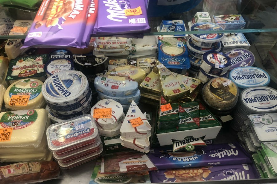 Таможенники провели рейд по рынкам Калининграда и изъяли 2 тонны «санкционки»