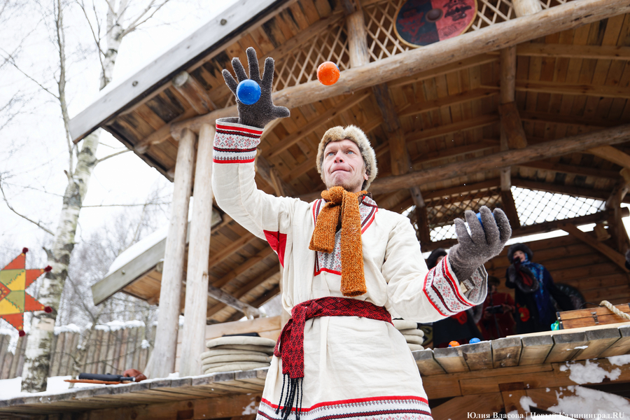 Блины, пляски и «самое большое» чучело: как отпраздновали Масленицу в «Каупе» (фото)