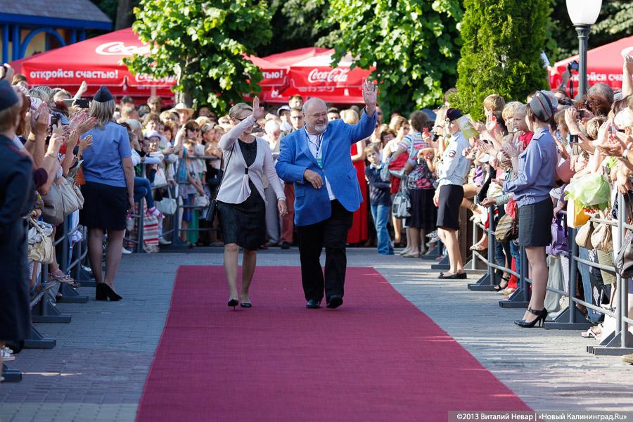 Десятый юбилейный: «Балтийские дебюты» открылись красной ковровой дорожкой