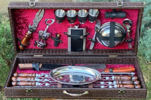 «Казан & Ляган»: весомые подарки для любителей теплых компаний и встреч