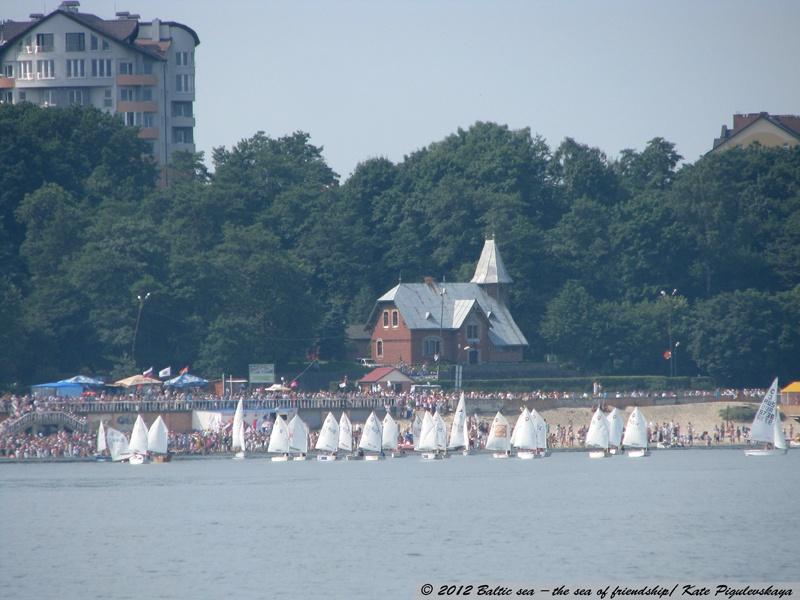 «Давайте дружить морями!»: репортаж с регаты в Пионерском