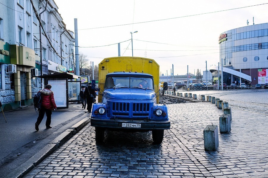Асфальт вместо брусчатки: ремонт на перекрестке Киевской и пр-та Калинина (фото)
