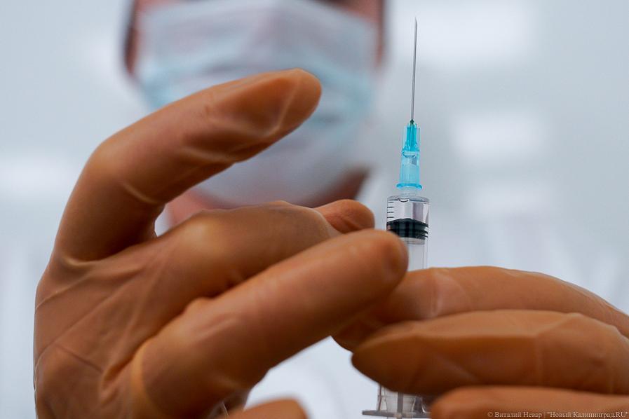 В Польше и Литве началась массовая вакцинация от коронавируса