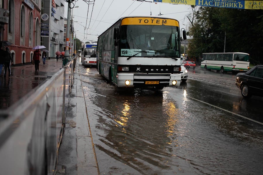 После аварии на Центральном рынке мэрия решила проверить автобусные компании