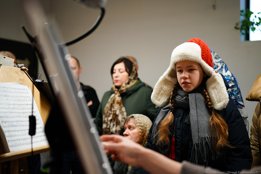 С ними Бог и Андреевский флаг: в Балтийске морпехи прошли крестным ходом к храму (фото)