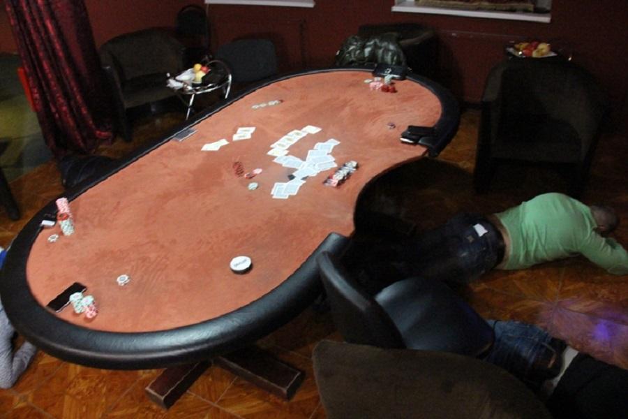 В Калининграде полиция накрыла подпольное казино (фото)