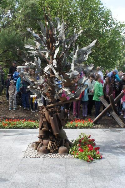 "Дерево войны и мира": фоторепортаж "Нового Калининграда.Ru"
