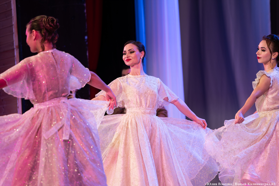 Воспевая любовь: в музтеатре прошел генеральный прогон мюзикла «Девчата» (фото)