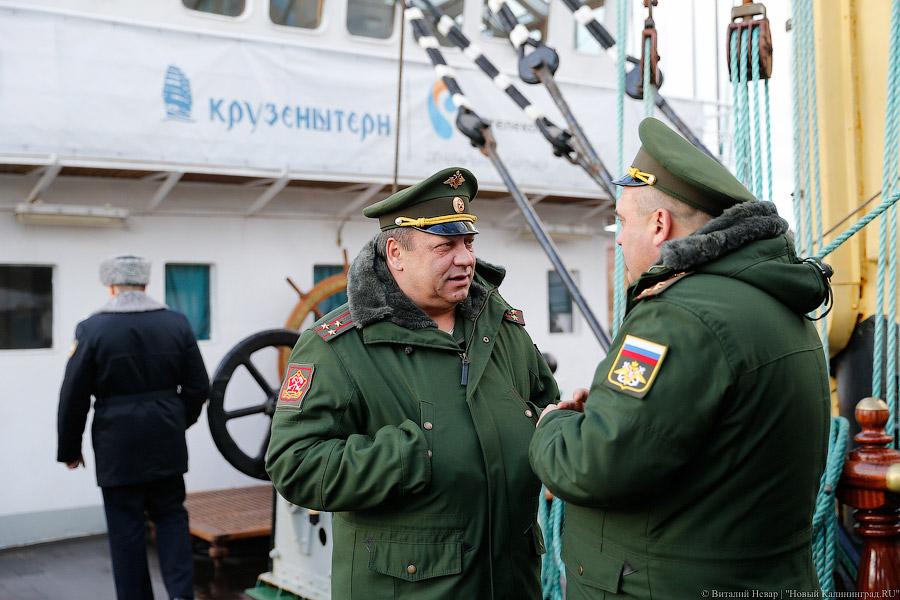 Кремлёвская рать: призывники из Калининграда отправились в Президентский полк
