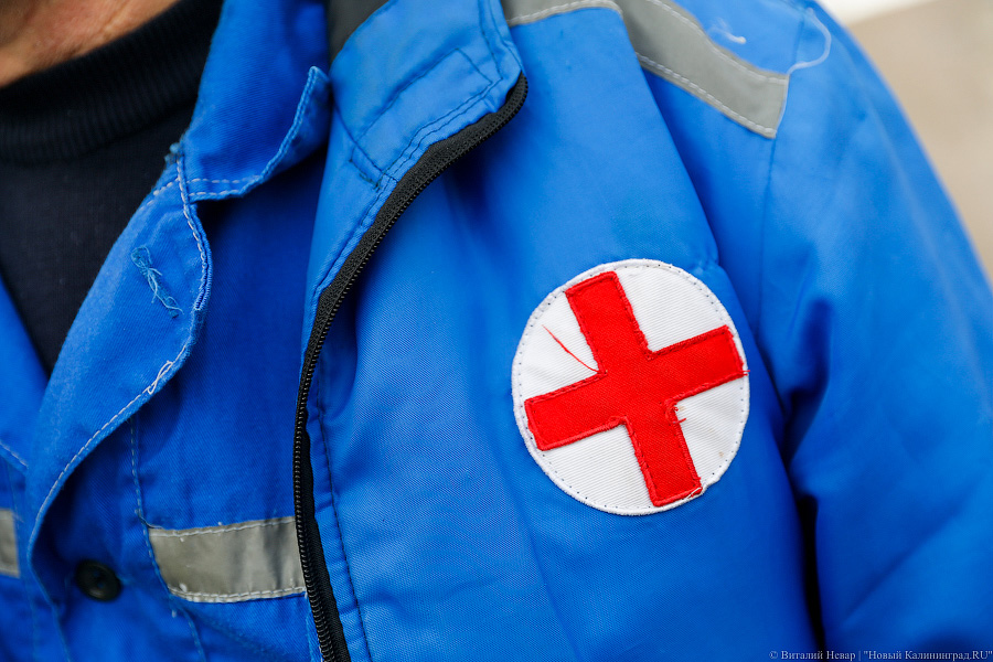 В Полесском райне 66-летняя женщина погибла под колесами двух автомобилей