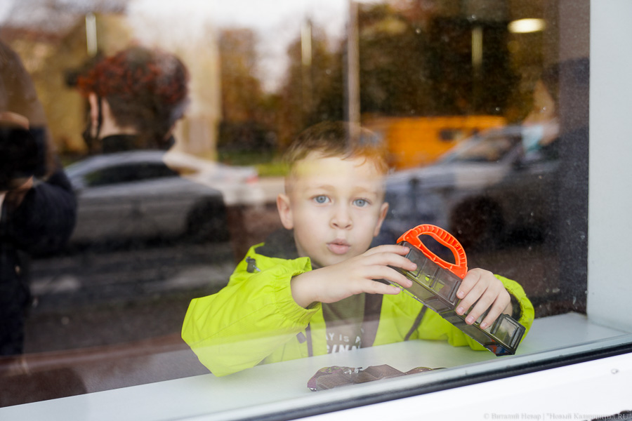 Вне зоны ковид-фри: что происходит в МФЦ на площади Победы после новых ограничений